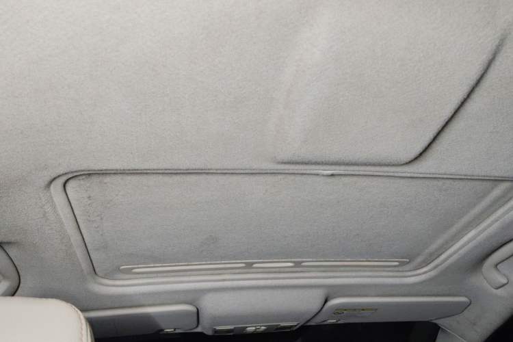 Used Mazda 5 2011 2.0L Automatic Luxury Edition Headliner