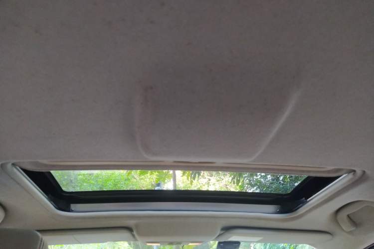 Used Mazda 5 2011 2.0L Automatic Luxury Edition Headliner