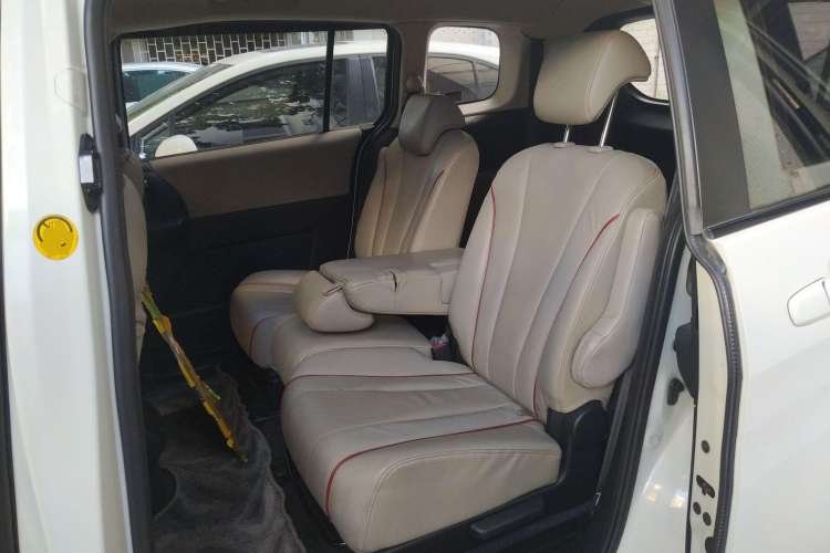 Used Mazda 5 2011 2.0L Automatic Luxury Edition Left Rear Seat