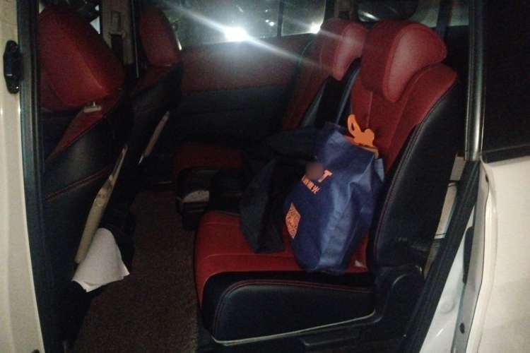 Used Mazda 5 2011 2.0L Automatic Comfort Edition Left Rear Seat