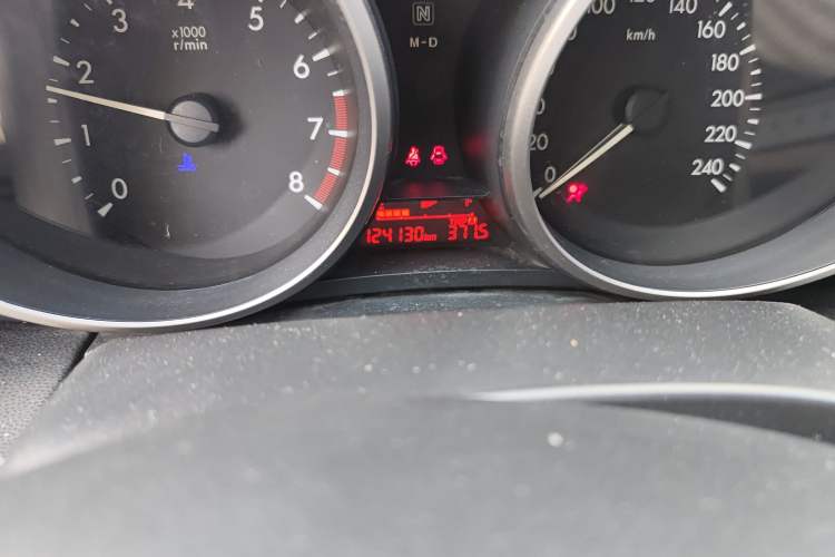 Used Mazda 5 2011 2.0L Automatic Luxury Edition Odometer Close Up