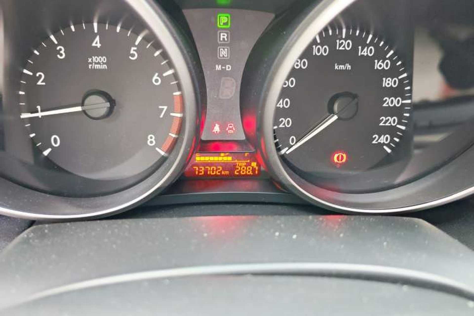 Used Mazda 5 2011 2.0L Automatic Luxury Edition Odometer Close Up