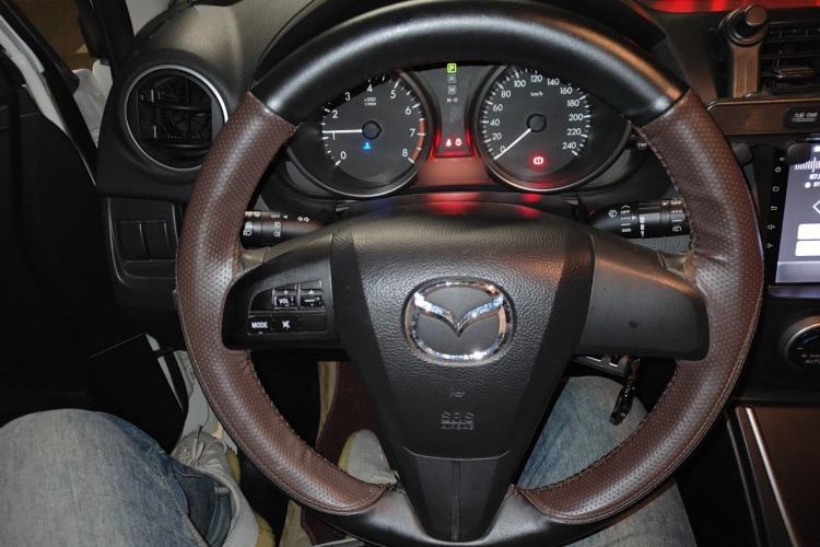 Used Mazda 5 2011 2.0L Automatic Comfort Edition Steering Wheel