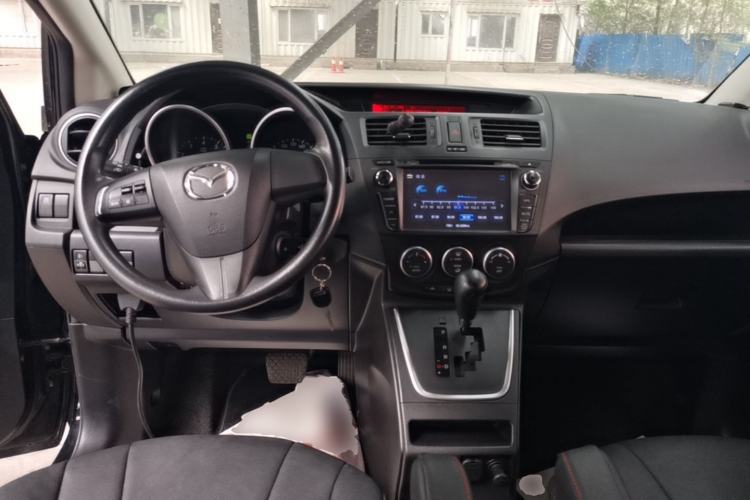 Used Mazda 5 2013 2.0L Automatic Comfort Edition Center Console