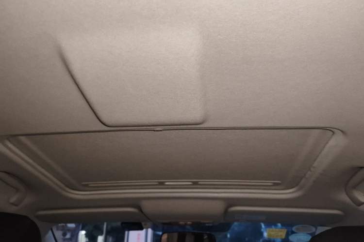 Used Mazda 5 2013 2.0L Automatic Comfort Edition Headliner