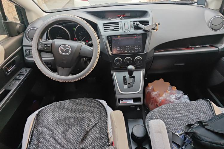 Used Mazda 5 2013 2.0L Automatic Comfort Edition Center Console