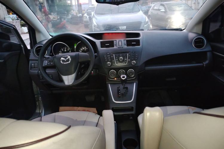 Used Mazda 5 2013 2.0L Automatic Luxury Edition Center Console