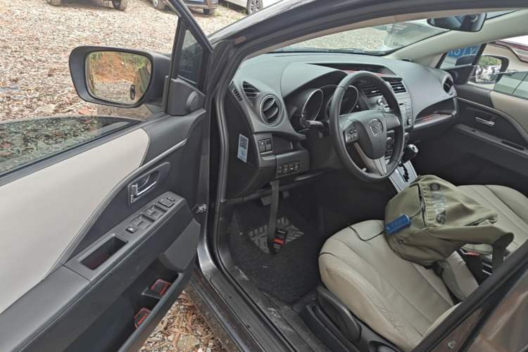 Used Mazda 5 2013 2.0L Automatic Luxury Edition Driver Seat