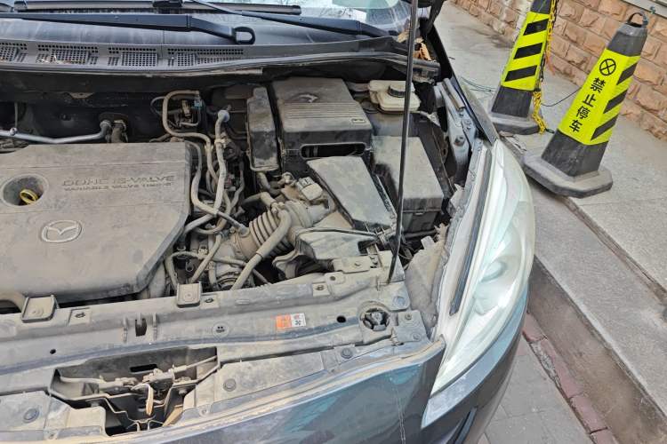 Used Mazda 5 2013 2.0L Automatic Comfort Edition Engine Bay Left