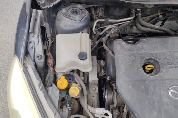 Used Mazda 5 2013 2.0L Automatic Comfort Edition Engine Bay Right
