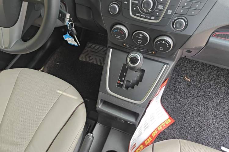 Used Mazda 5 2013 2.0L Automatic Luxury Edition Gear Lever