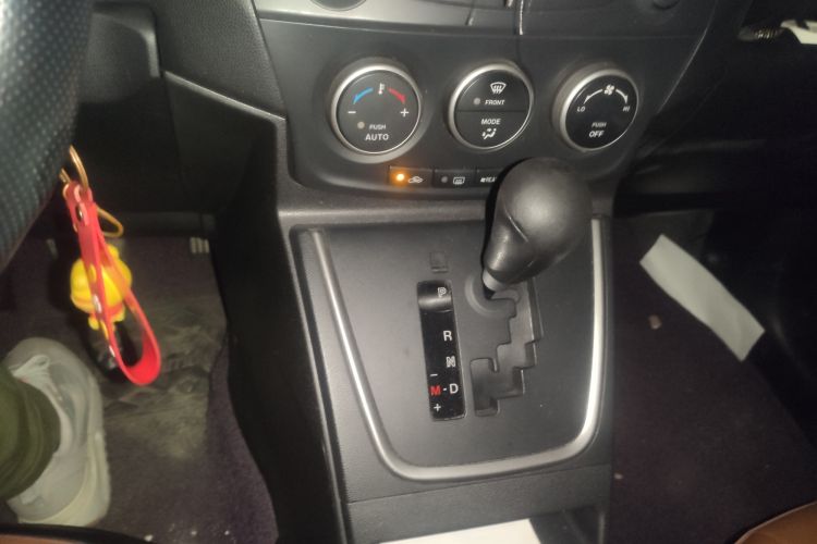 Used Mazda 5 2013 2.0L Automatic Comfort Edition Gear Lever