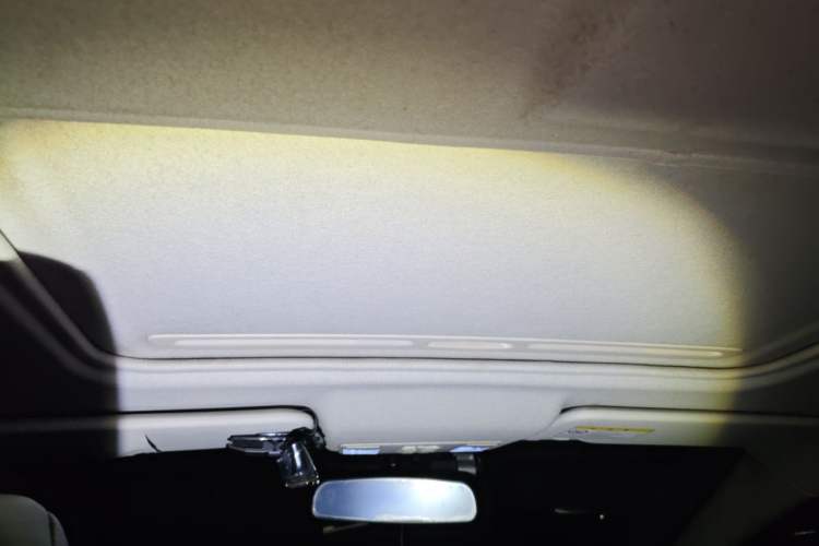 Used Mazda 5 2013 2.0L Automatic Comfort Edition Headliner