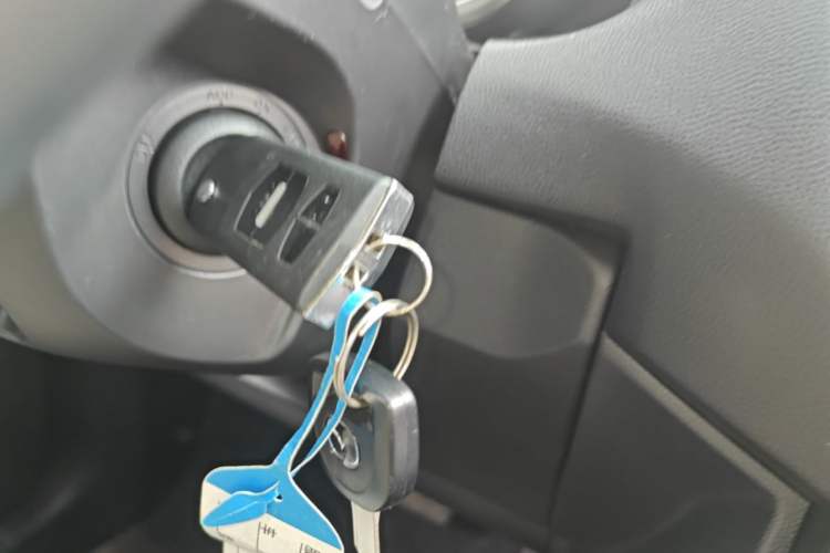 Used Mazda 5 2013 2.0L Automatic Luxury Edition Interior 1