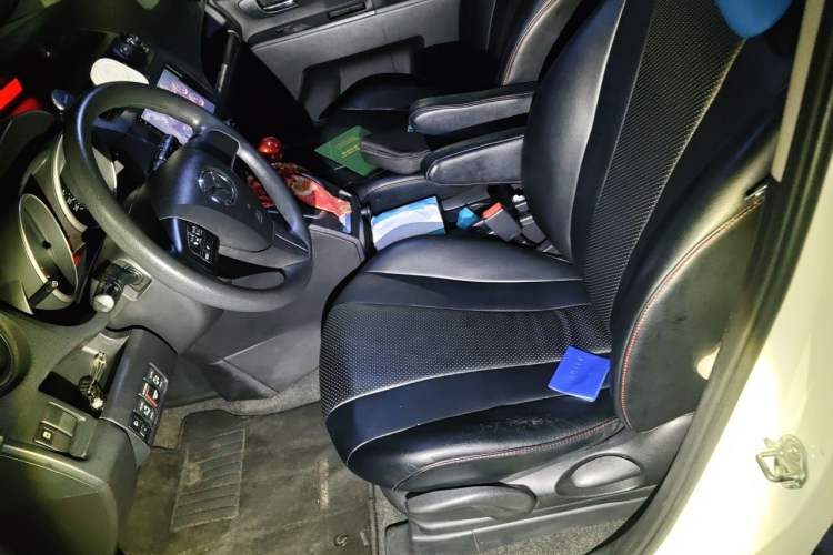 Used Mazda 5 2013 2.0L Automatic Comfort Edition Left Front Seat