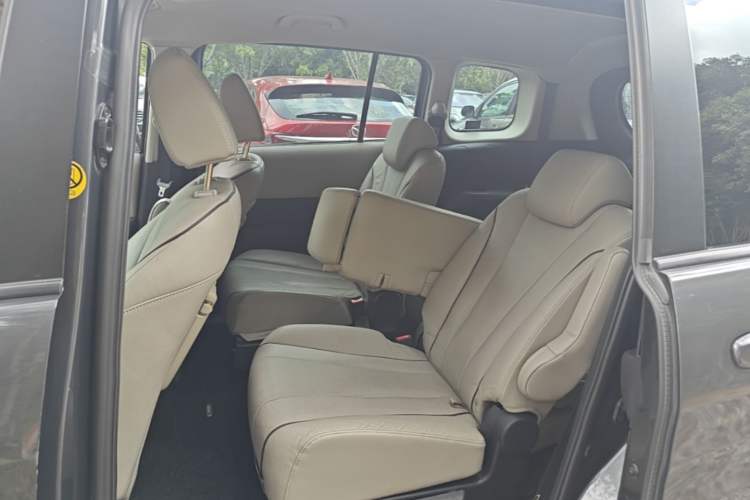 Used Mazda 5 2013 2.0L Automatic Luxury Edition Left Rear Seat