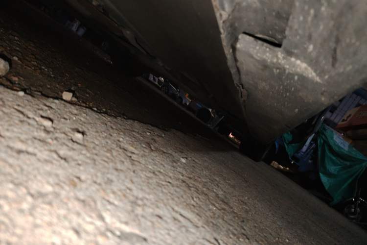 Used Mazda 5 2013 2.0L Automatic Luxury Edition Left Side Sill
