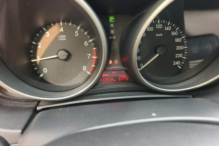 Used Mazda 5 2013 2.0L Automatic Comfort Edition Odometer Close Up