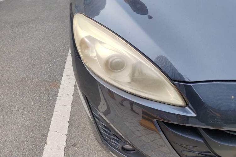 Used Mazda 5 2013 2.0L Automatic Comfort Edition Right Front Headlight