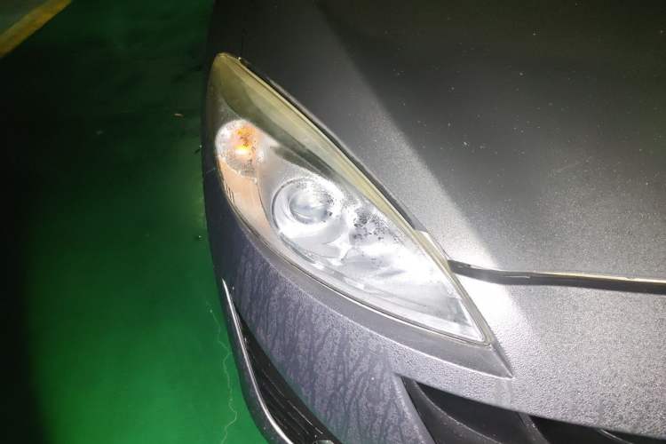 Used Mazda 5 2013 2.0L Automatic Comfort Edition Right Front Headlight