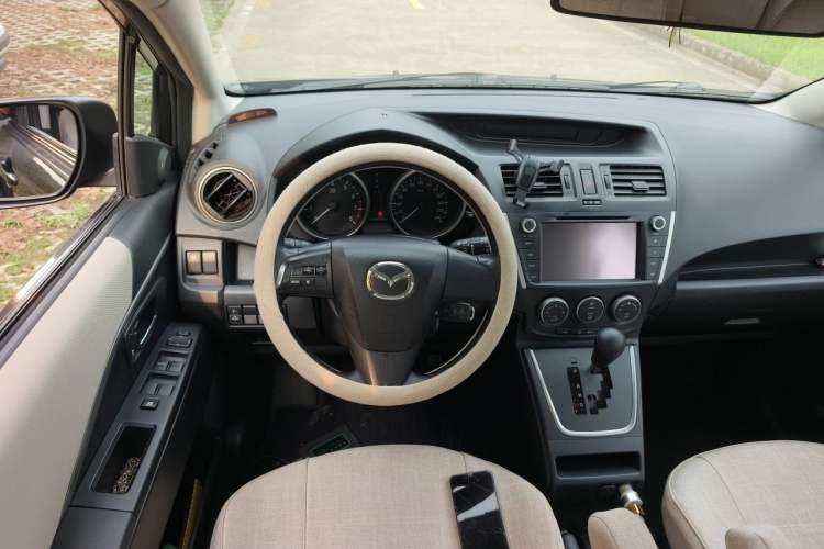 Used Mazda 5 2013 2.0L Automatic Comfort Edition Steering Wheel