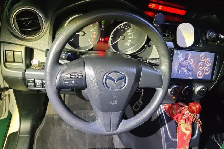 Used Mazda 5 2013 2.0L Automatic Comfort Edition Steering Wheel