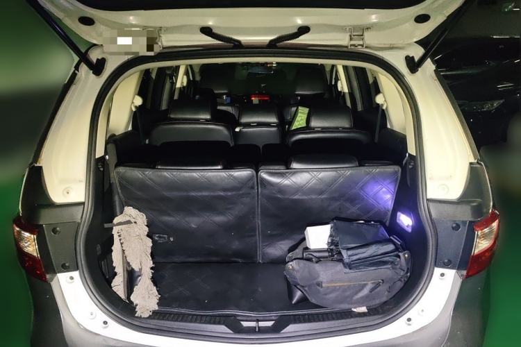 Used Mazda 5 2013 2.0L Automatic Comfort Edition Trunk