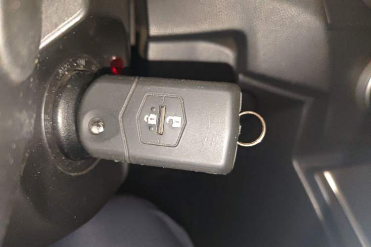Used Mazda 5 2013 2.0L Automatic Comfort Edition Vehicle Key