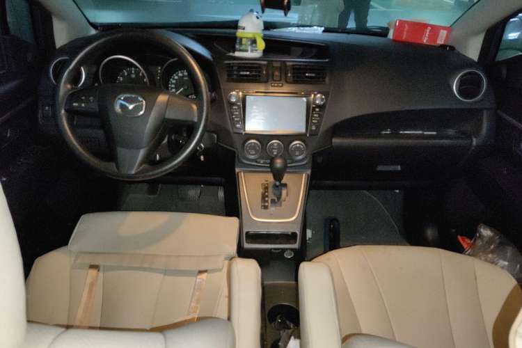 Used Mazda 5 2013 2.0L Automatic Comfort Edition Center Console