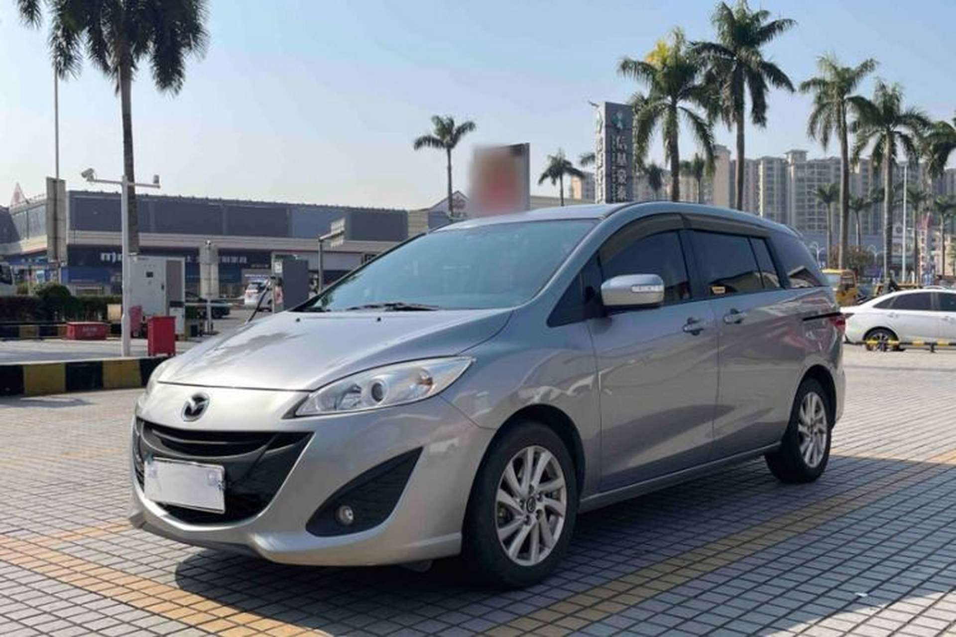 Used Mazda 5 2013 2.0L Automatic Comfort Edition Front Left 45 Deg