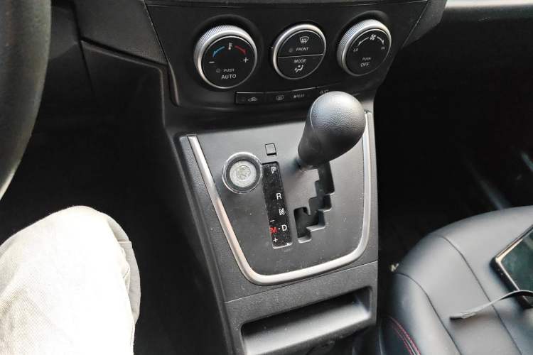 Used Mazda 5 2013 2.0L Automatic Comfort Edition Gear Lever