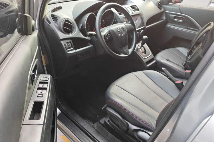 Used Mazda 5 2013 2.0L Automatic Comfort Edition Interior 3