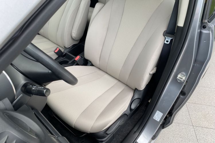 Used Mazda 5 2013 2.0L Manual Comfort Version Interior 3