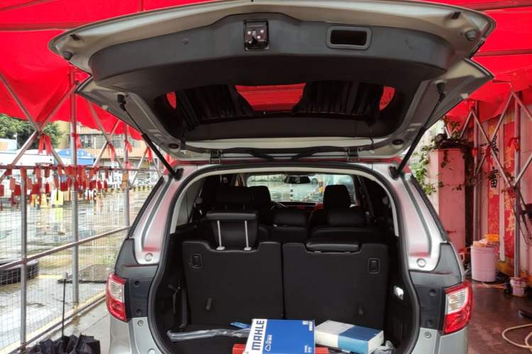 Used Mazda 5 2013 2.0L Automatic Comfort Edition Trunk
