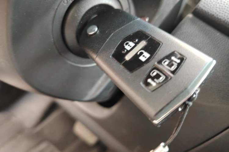 Used Mazda 5 2013 2.0L Automatic Luxury Edition Vehicle Key