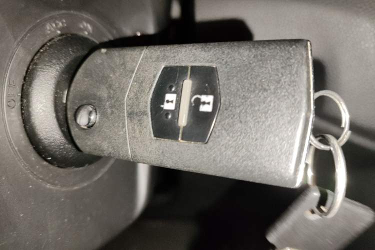 Used Mazda 5 2013 2.0L Automatic Comfort Edition Vehicle Key