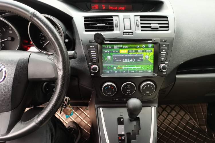 Used Mazda 5 2013 2.0L Automatic Comfort Edition Audio And AC Panel