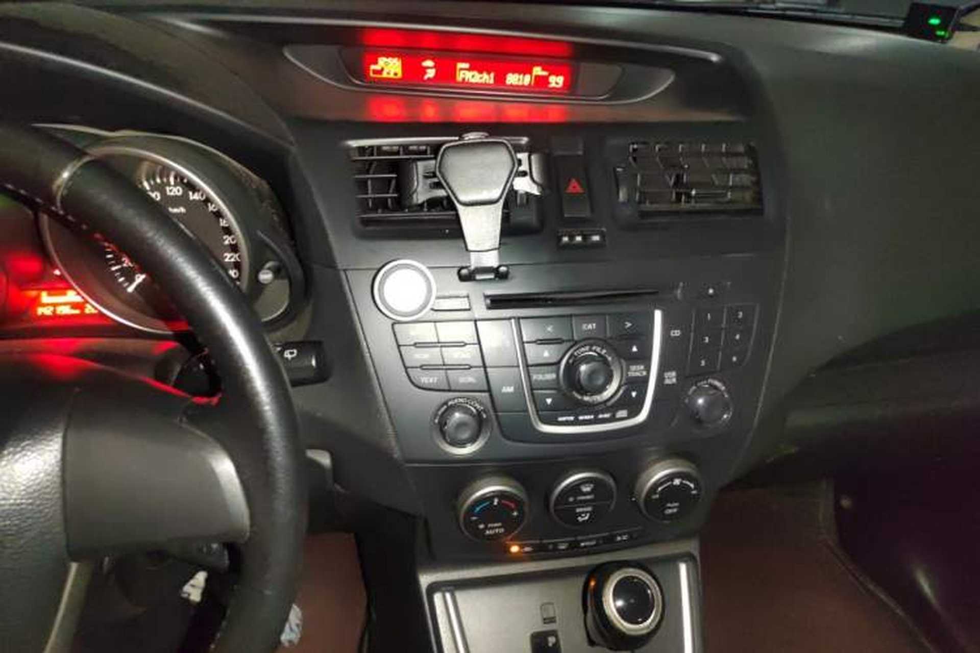 Used Mazda 5 2013 2.0L Automatic Luxury Edition Audio And AC Panel