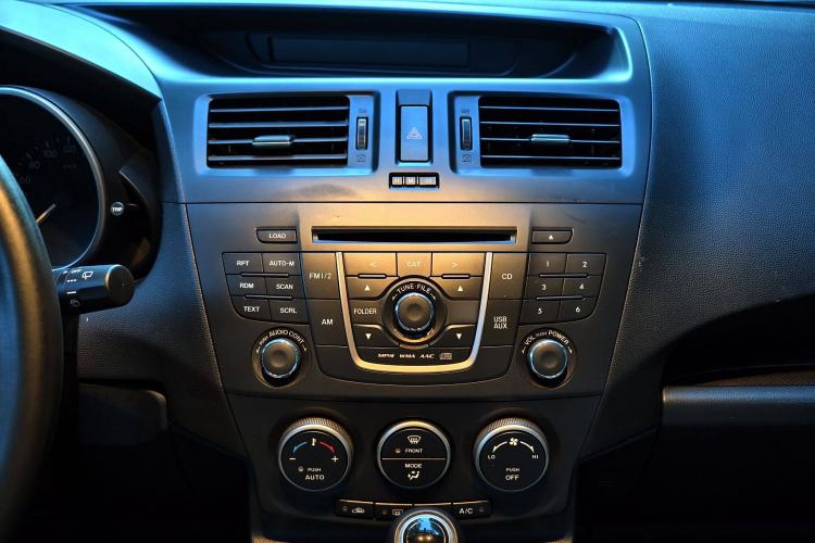Used Mazda 5 2013 2.0L Automatic Luxury Edition Audio And AC Panel
