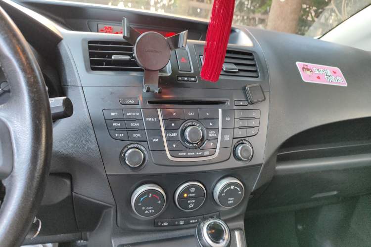 Used Mazda 5 2013 2.0L Automatic Luxury Edition Audio And AC Panel
