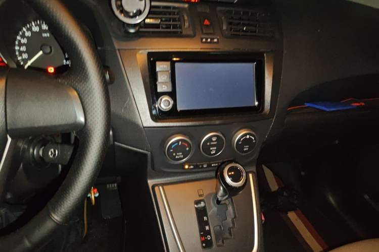 Used Mazda 5 2013 2.0L Automatic Luxury Edition Audio And AC Panel