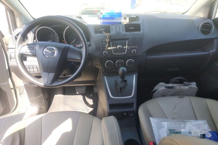 Used Mazda 5 2013 2.0L Automatic Comfort Edition Center Console