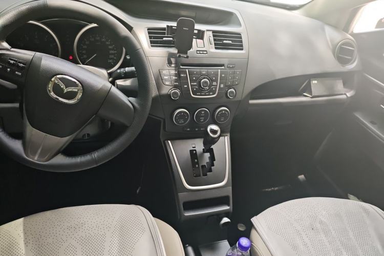 Used Mazda 5 2013 2.0L Automatic Luxury Edition Center Console