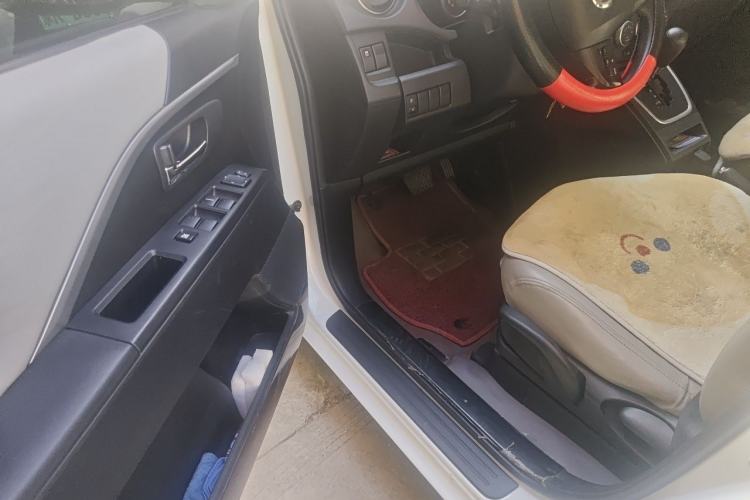 Used Mazda 5 2013 2.0L Automatic Comfort Edition Driver Seat