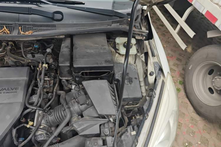 Used Mazda 5 2013 2.0L Automatic Luxury Edition Engine Bay Left