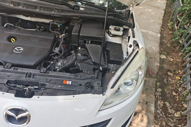 Used Mazda 5 2013 2.0L Automatic Luxury Edition Engine Bay Left