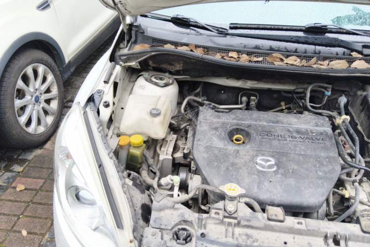 Used Mazda 5 2013 2.0L Automatic Luxury Edition Engine Bay Right