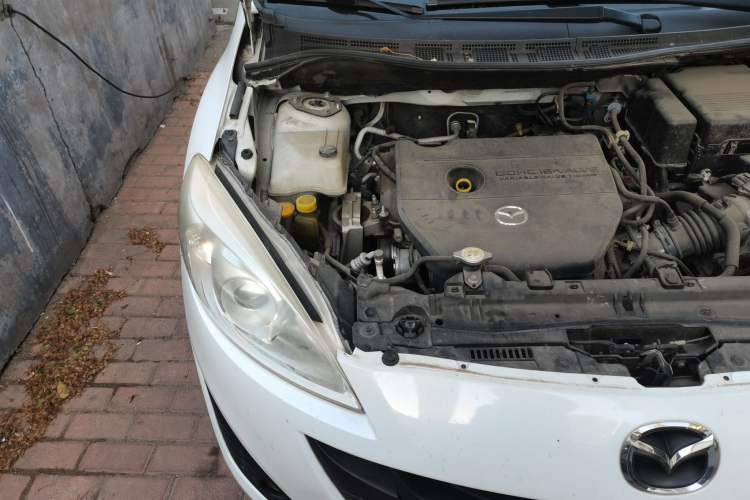 Used Mazda 5 2013 2.0L Automatic Comfort Edition Engine Bay Right