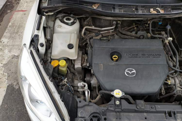 Used Mazda 5 2013 2.0L Automatic Comfort Edition Engine Bay Right
