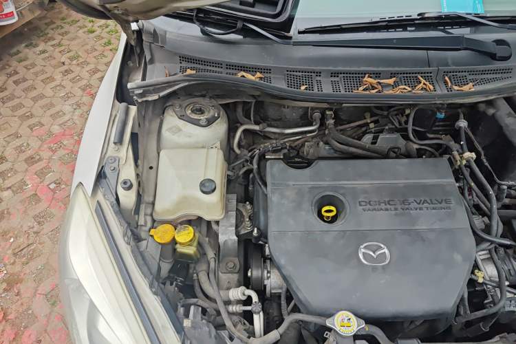 Used Mazda 5 2013 2.0L Automatic Luxury Edition Engine Bay Right